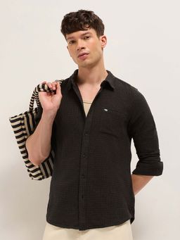 The Bear House - Men's Brown Slim Fit Textured Cotton Casual Shirt