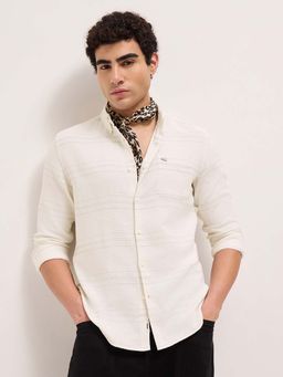 The Bear House - Men's White Slim Fit Textured Casual Shirt