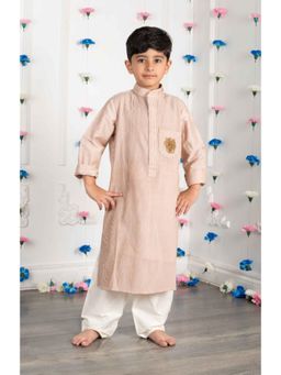 Shruti Jalan - Beige Lion Zardozi Embroidered Patch Pintucks Kurta And Pant Set