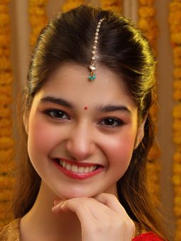 Ruby Raang Studio - Festive Green And Gold Maang Tikka