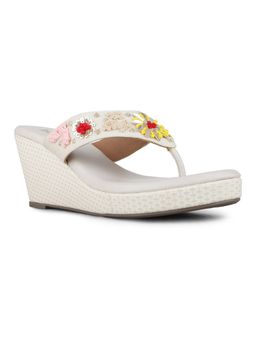 Inc.5 - Womens White Ethnic Embellished Round Toe Wedges Heels