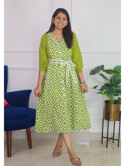 Pink Tree - Women'S Pure Cotton Green Geometrical Print Dress with Belt