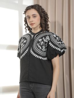 CRIMSOUNE CLUB - Women Black Embroidery Shirt
