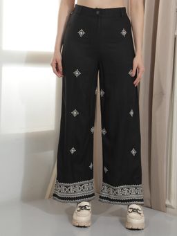 CRIMSOUNE CLUB - Women Black Embroidered Wide Leg Palazzo