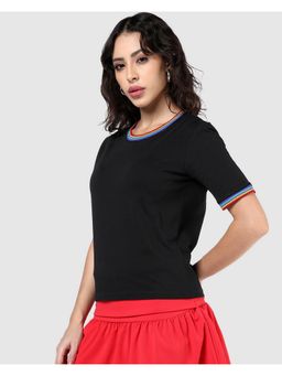 Bewakoof - Women Black Slim Fit T-shirt