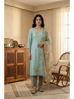 W - Aqua Blue Thread Embroidered Chanderi Straight Kurta With Pant & Dupatta
