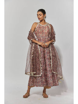 Yuvrani Jaipur - Beige Chanderi Anarkali Kurta with Pant and Dupatta (Set of 3)