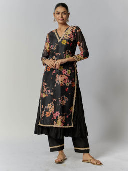 Yuvrani Jaipur - Black Floral Chanderi Kurta with Pant and Dupatta (Set of 3)