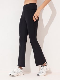 Kica - High Rise Flare Pants Feautring Bootcut Silhoutte Black - Petite