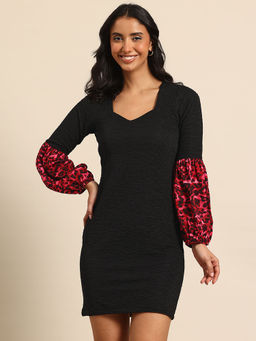 Qurvii - Black Bodycon with Full Sleeves Mini Dress