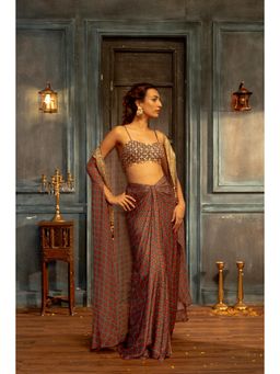 Lavina sippy - Printed Drape Skirt With Embroidered Choli And A Cape