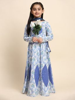 Maaesa - Girls Cotton Blue Floral Print Lehenga And Choli With Dupatta