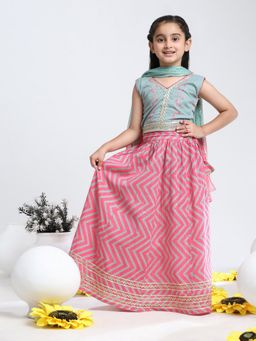 Maaesa - Girls Cotton Peach Floral Print Lehenga And Choli With Dupatta