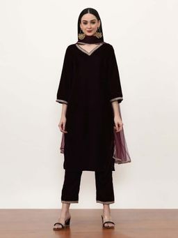 Jaipur Kurti - Velvet Solid Kurta with Pant and Dupatta (Set of 3)