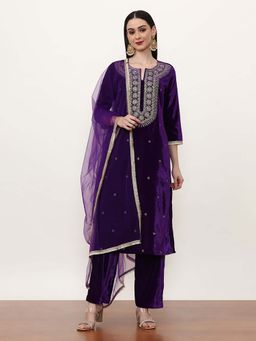 Jaipur Kurti - Embroidered Velvet Ethnic Motifs Kurta with Pant and Dupatta (Set of 3)