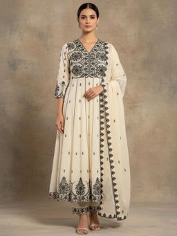 Varanga - Women Embroidered Anarkali Kurta Pant with Dupatta