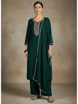 Varanga - Green Embellished Kurta Pant with Dupatta
