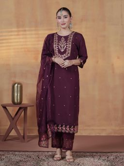 Shree - Women Embroidered Kurta Pant with Dupatta