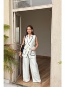White color option, Currently selected