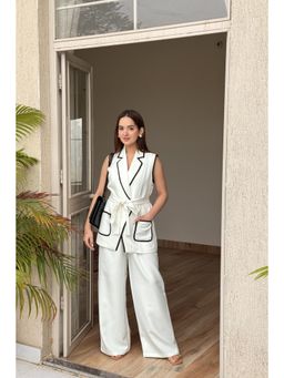 HOUSE OF SAL - Zina Women White Notched Lapel Blazer with Pant and Belt