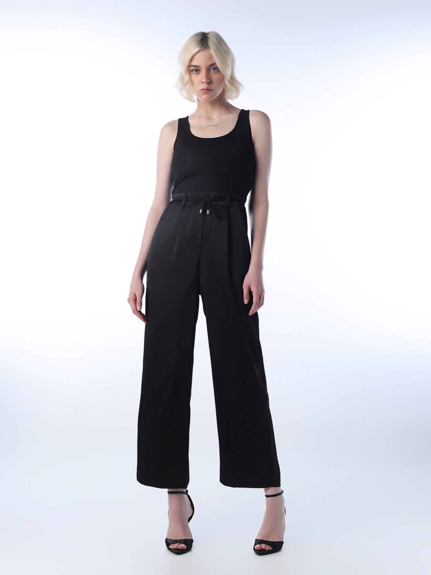only Women'S Solid Regular Fit Black Jumpsuit-picture-36