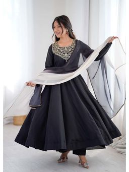 Wedani - Women Black Crepe Round Neck Anarkali Kurta with Pant and Dupatta