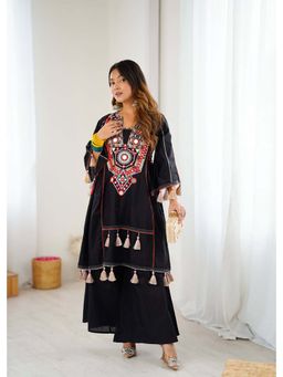 Wedani - Women Black Khadi Square Neck Kurta with Palazzo