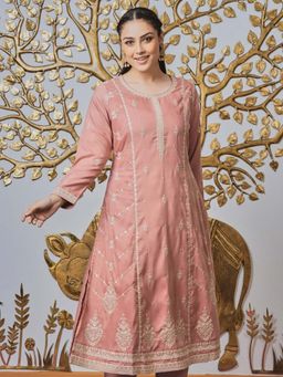 ARAMYA - Women Pink Chinon Round Neck Kurta