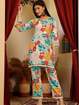Lative Colours Of Fashion - Beige Cotton Regular Fit Printed Kurta With Pant