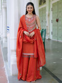 Red color option, Sold out, Currently selected
