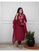 Maroon color option, Currently selected