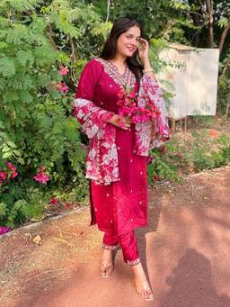 VredeVogel - Women's Maroon Viscose Rayon Embroidered Straight Kurta with Pant and Dupatta