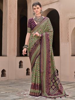 Akhilam - Women's Georgette Fabric Green Printed Saree with Unstitched Blouse