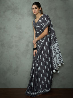 Akhilam - Women's Georgette Fabric Grey Printed Saree with Unstitched Blouse