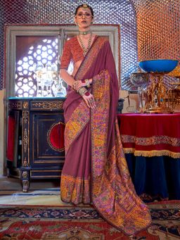 Akhilam - Women's Georgette Fabric Magenta Printed Saree with Unstitched Blouse