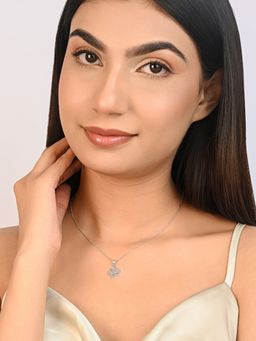 TOUCH925 - Pure 925 Silver Minimal Clover Charm Necklace for Women