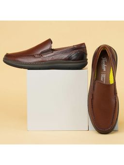Florsheim - 9M Tan Men Moc Toe Loafers