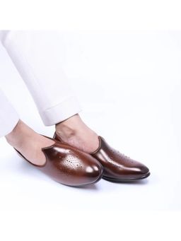 Monkstory - Studded Mojari - Burnished Brown