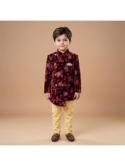 ETHNIKS NEURON - Boys Sherwani Kurta with Chudidar and Broach - Maroon