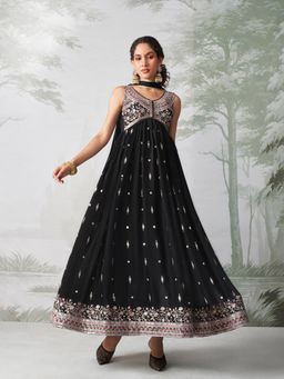 Wedani - Black Embroidered Kurta with Pant and Dupatta