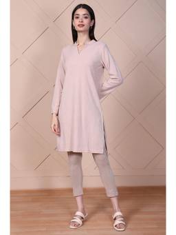 Aurelia - Women Solid Straight Kurti
