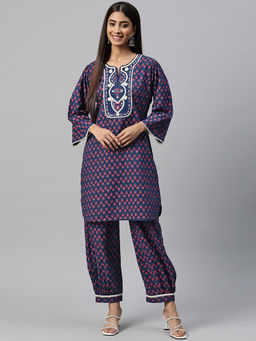 Nayam by lakshita - Embroidered Kurta with Pant (Set of 2)