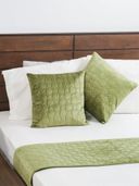 Green color option, Sold out, Currently selected