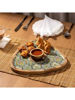 DULI - MangoWood Triangle Serving Platter with Dip Bowl Decorative Chip & Dip Tray Platter