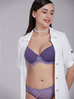 Wacoal - Embrace Lace Contour Padded Wired 3-4Th Cup Bra Purple