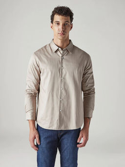 Levi's - Men's Taupe Solid/Plain Shirt