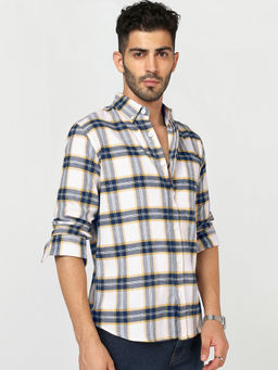 Bewakoof - Men Off White Pure Cotton Regular Fit Shirt