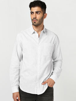 Bewakoof - Men White Cotton Linen Regular Fit Shirt