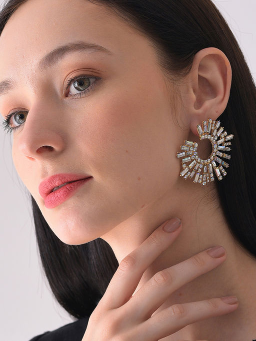 Sohi Silver Toned Contemporary Studs Earrings