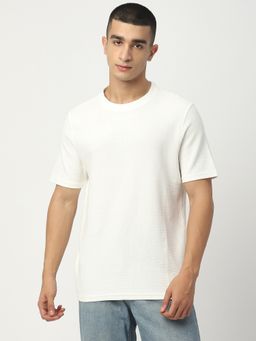 R&B - Men Ivory Cotton Regular Fit Round Neck Textured T-Shirt